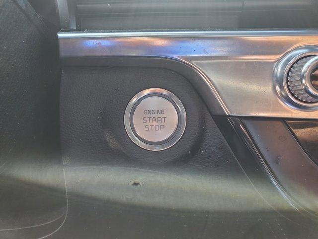 Photo of 2023 Ebony Black Kia Telluride