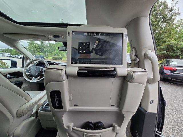 Photo of 2017 Jazz Blue Pearlcoat Chrysler Pacifica