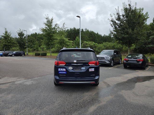 Photo of 2017 Jazz Blue Pearlcoat Chrysler Pacifica