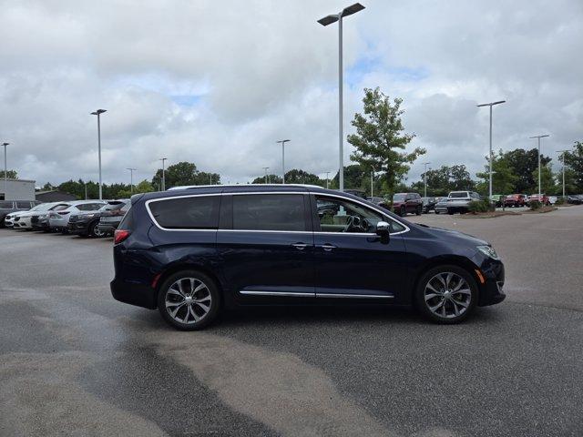 Photo of 2017 Jazz Blue Pearlcoat Chrysler Pacifica