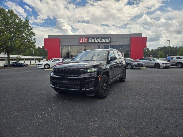 Photo of 2024 Diamond Black Jeep Grand Cherokee L