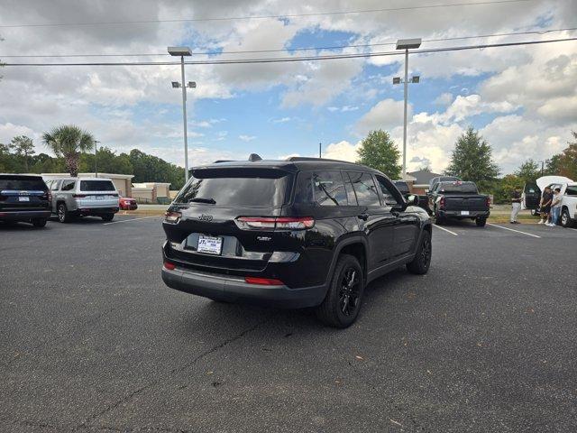 Photo of 2024 Diamond Black Jeep Grand Cherokee L