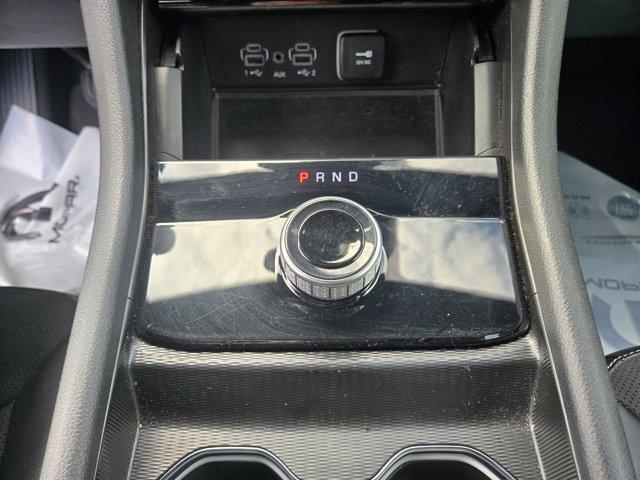 Photo of 2024 Diamond Black Jeep Grand Cherokee L
