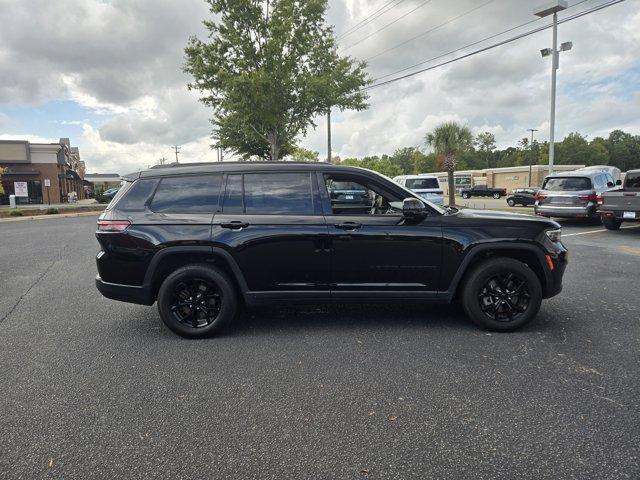 Photo of 2024 Diamond Black Jeep Grand Cherokee L