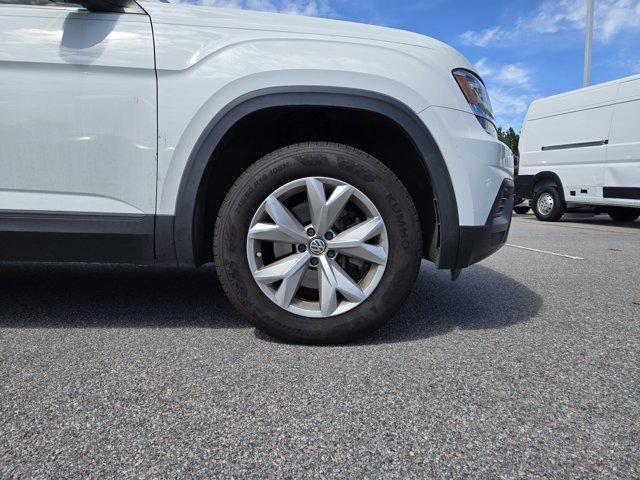 Photo of 2018 Pure White Volkswagen Atlas