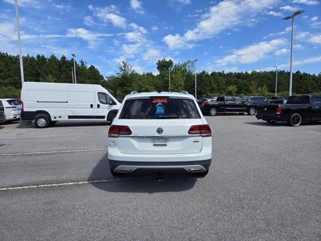 Photo of 2018 Pure White Volkswagen Atlas