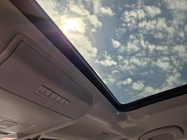Photo of 2018 Pure White Volkswagen Atlas