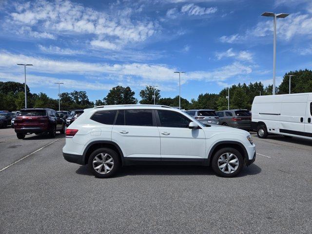 Photo of 2018 Pure White Volkswagen Atlas