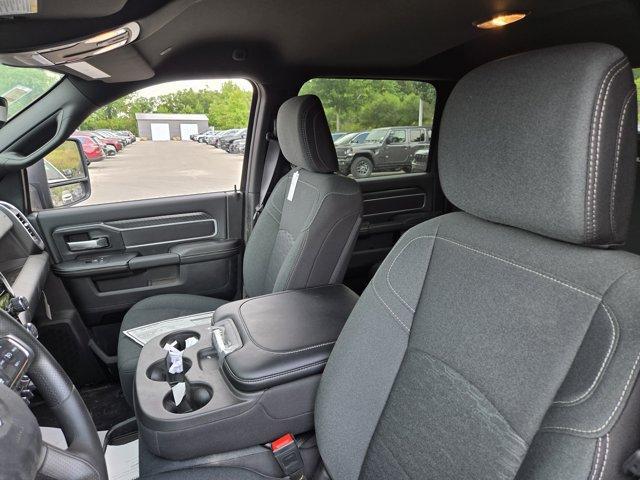 Photo of 2025 Granite Crystal Clearcoat Metallic RAM 2500