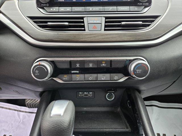 Photo of 2024 Gun Metallic Nissan Altima