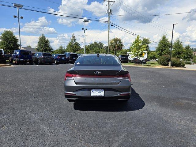 Photo of 2023 Gray Hyundai ELANTRA HEV