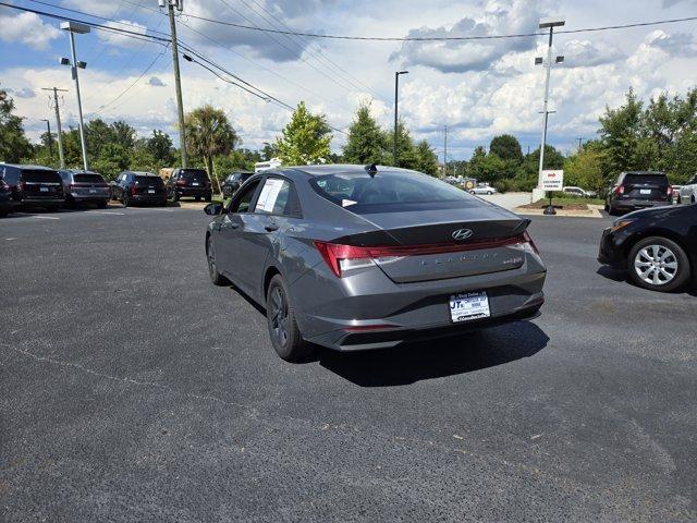 Photo of 2023 Gray Hyundai ELANTRA HEV