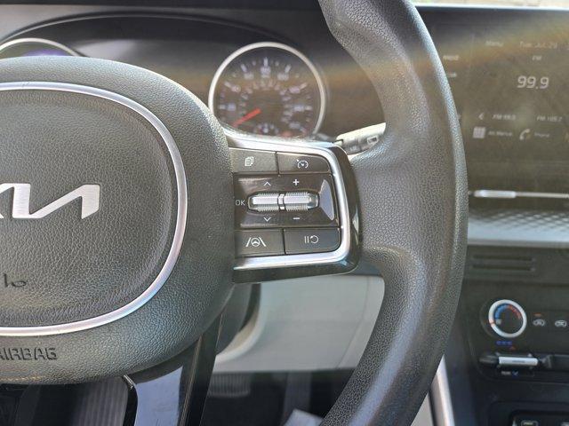 Photo of 2023 Deep Chroma Blue Kia Carnival