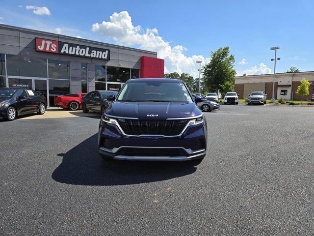Photo of 2023 Deep Chroma Blue Kia Carnival