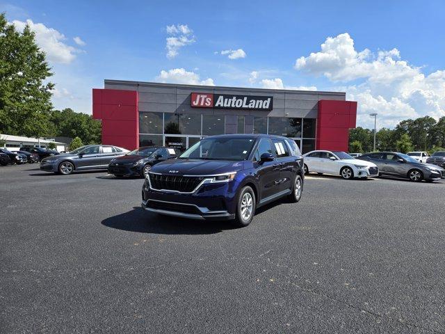 Photo of 2023 Deep Chroma Blue Kia Carnival