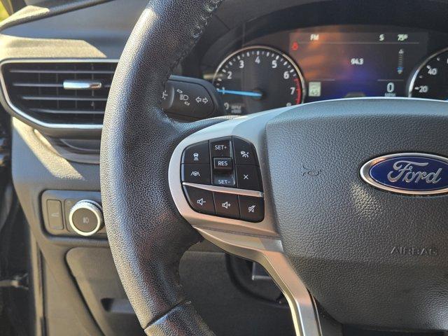 Photo of 2022 Black Ford Explorer