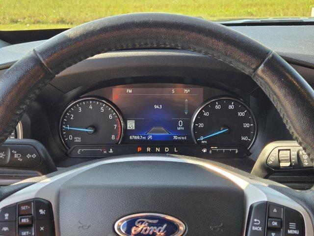 Photo of 2022 Black Ford Explorer