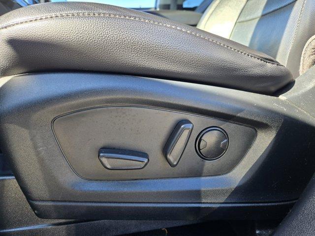 Photo of 2022 Black Ford Explorer