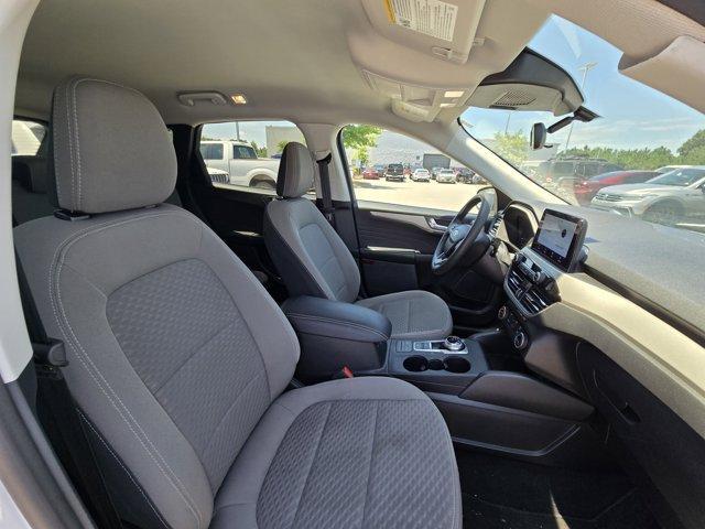 Photo of 2021 White Ford Escape