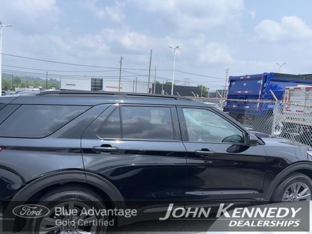 Photo of 2022 AGATE BLACK METALLIC Ford Explorer