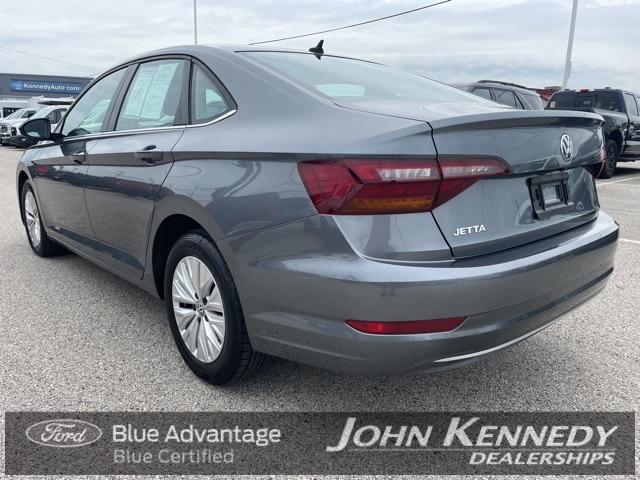 Photo of 2019 Platinum Gray Metallic Volkswagen Jetta