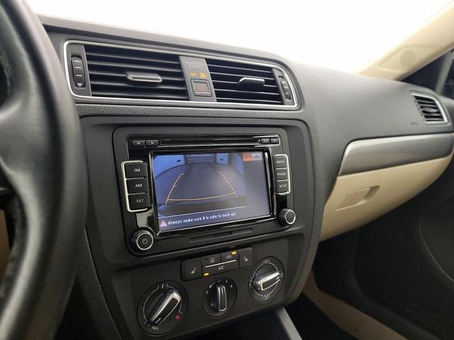 Photo of 2015 Black Volkswagen Jetta