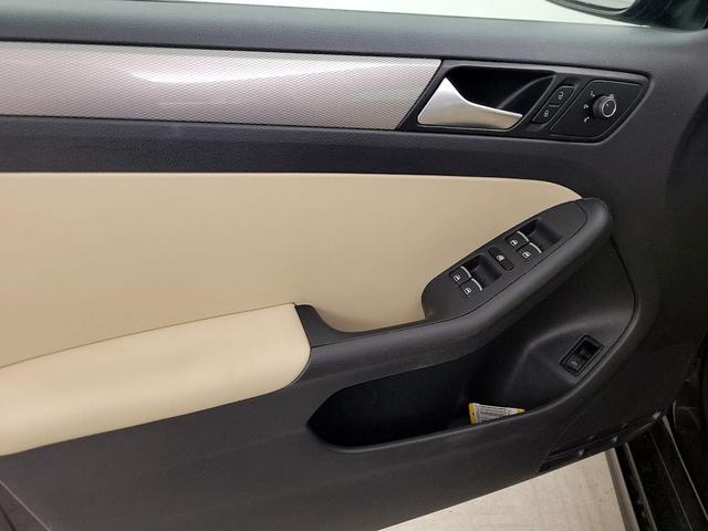 Photo of 2015 Black Volkswagen Jetta