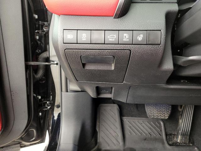 Photo of 2024 Black Toyota Camry Hybrid