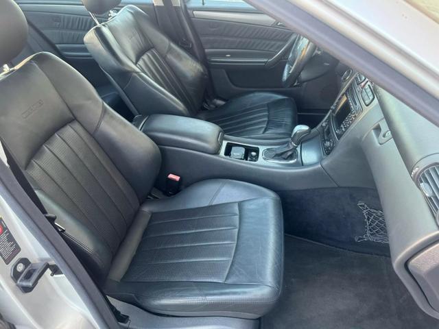 Photo of 2003 Silver Mercedes-Benz C-Class