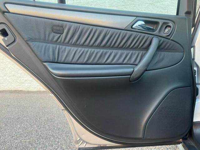 Photo of 2003 Silver Mercedes-Benz C-Class
