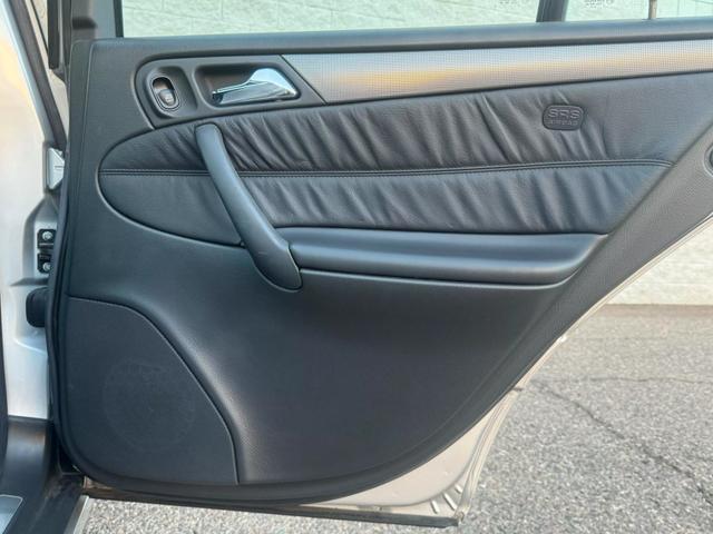 Photo of 2003 Silver Mercedes-Benz C-Class