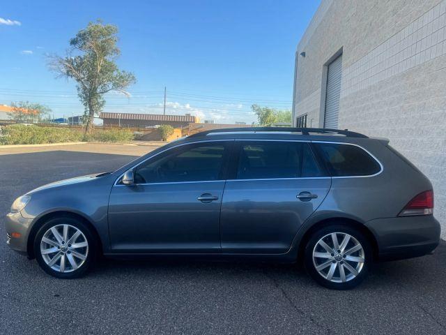 Photo of 2013 Gray Volkswagen Jetta SportWagen