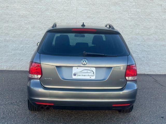 Photo of 2013 Gray Volkswagen Jetta SportWagen
