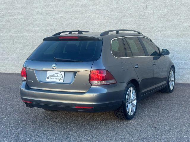 Photo of 2013 Gray Volkswagen Jetta SportWagen
