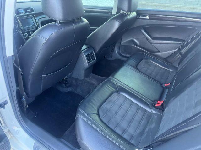 Photo of 2015 White Volkswagen Passat