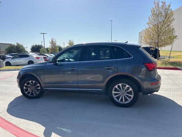 Photo of 2015 Daytona Gray Pearl Audi Q5