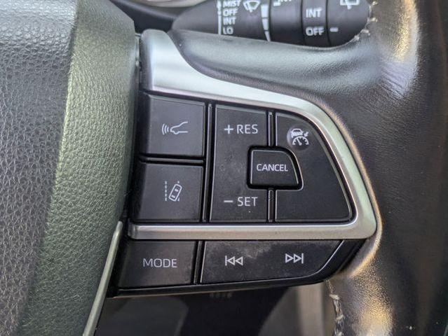 Photo of 2022 Wind Chill Pearl Toyota Highlander
