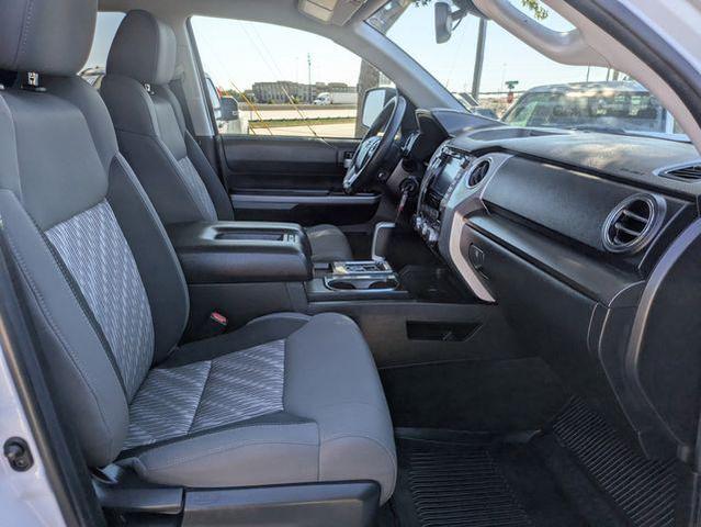 Photo of 2021 Super White Toyota Tundra