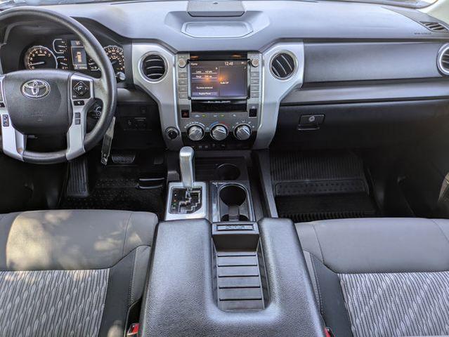 Photo of 2021 Super White Toyota Tundra