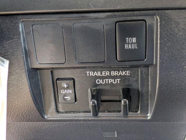 Photo of 2021 Super White Toyota Tundra