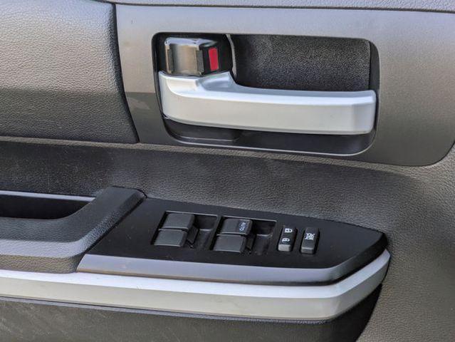 Photo of 2021 Super White Toyota Tundra