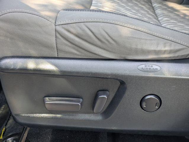 Photo of 2021 Super White Toyota Tundra