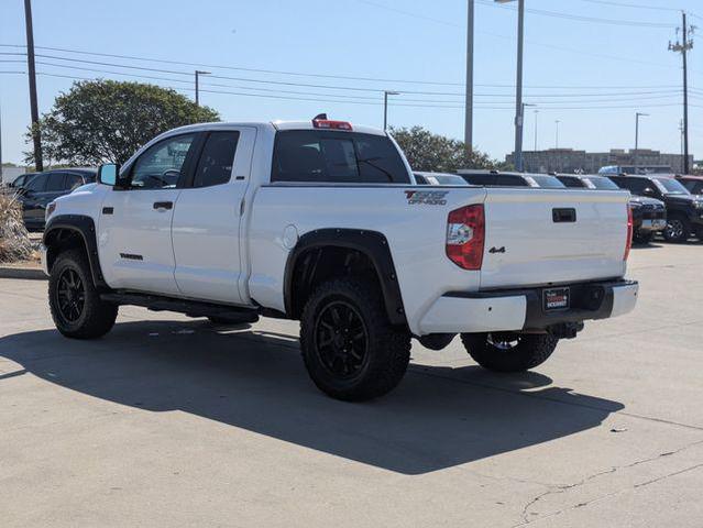 Photo of 2021 Super White Toyota Tundra