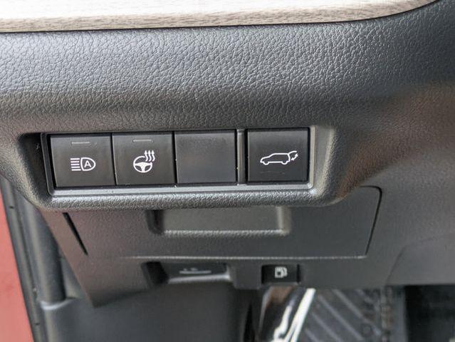 Photo of 2024 Pearl Toyota Grand Highlander