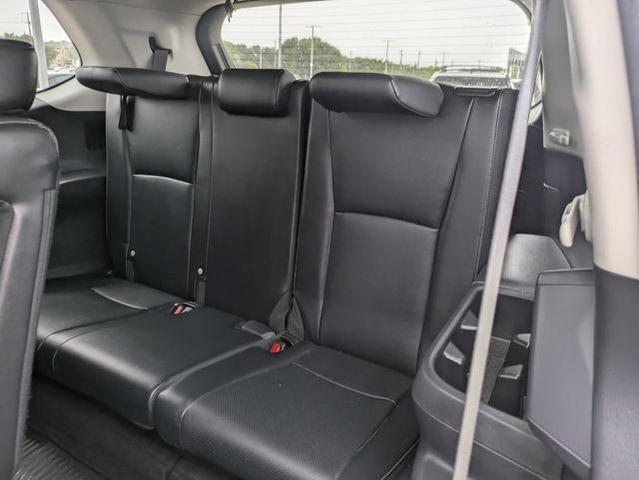 Photo of 2024 Pearl Toyota Grand Highlander