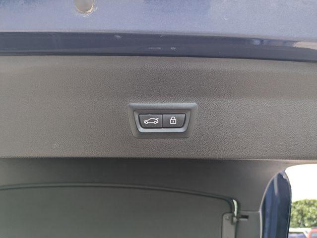Photo of 2020 Blue Metallic BMW X4