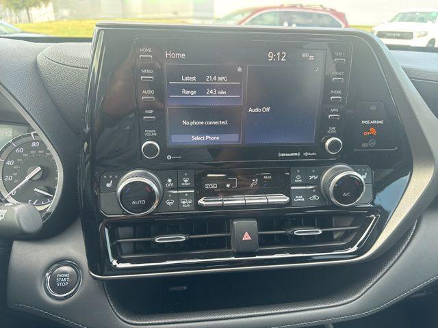 Photo of 2022 Magnetic Gray Metallic Toyota Highlander