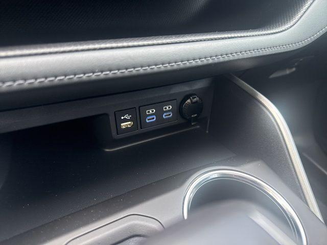 Photo of 2022 Magnetic Gray Metallic Toyota Highlander