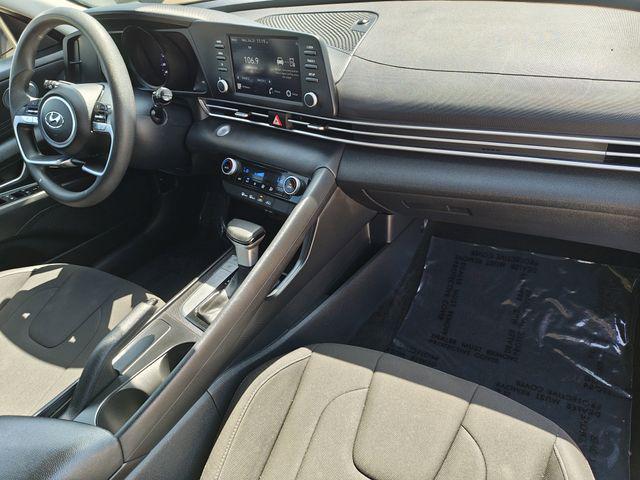 Photo of 2023 Gray Hyundai ELANTRA