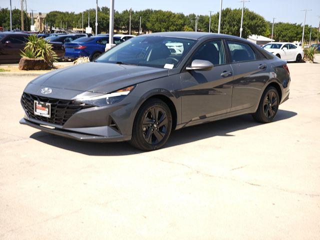 Photo of 2023 Gray Hyundai ELANTRA